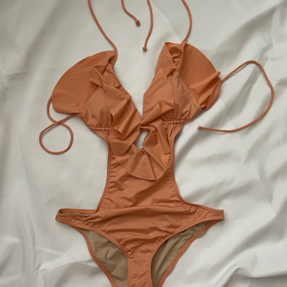 Brand New Victoria’s Secret Peach Colored Monokini